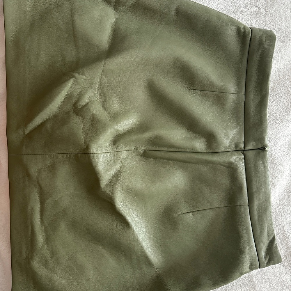 Wilfred Olive leather Mini Skirt - Picture 2 of 3